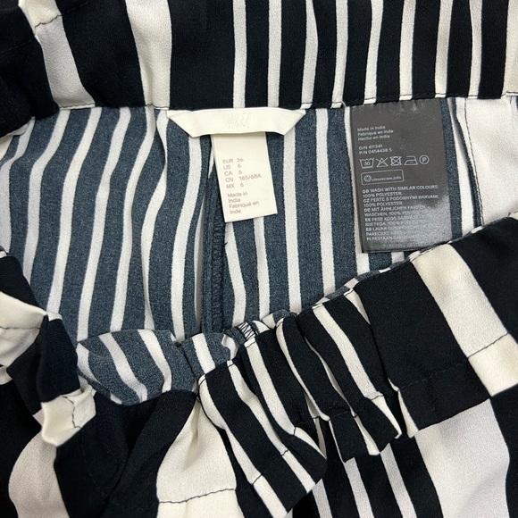 H&M Black & White Striped Pull On Wide Leg Pants - Picture 5 of 7